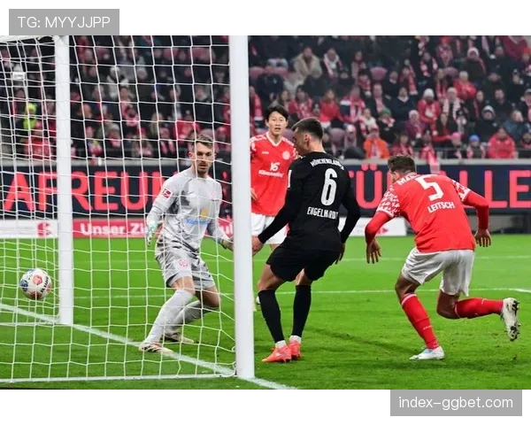 德甲VAR介入平均耗时超四分钟 技术精度提升与比赛流畅度矛盾待解