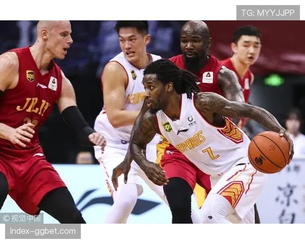 吉林巨人杀手光环褪去 主场不敌深圳无缘五连胜 吉林巨人杀手光环褪去 主场不敌深圳无缘五连胜