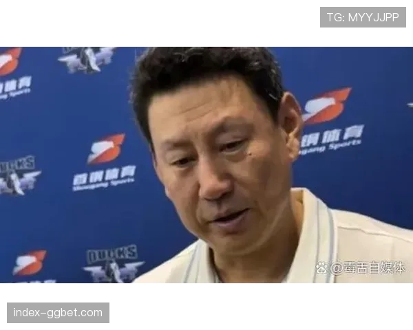 李楠回归让首钢球迷看到希望 教练组补充助力季后赛谋划